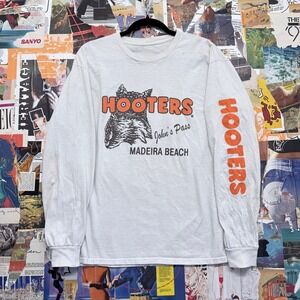 Hooters John's Pass Madeira Beach Long Sleeve Graphic T Shirt White Mens XL